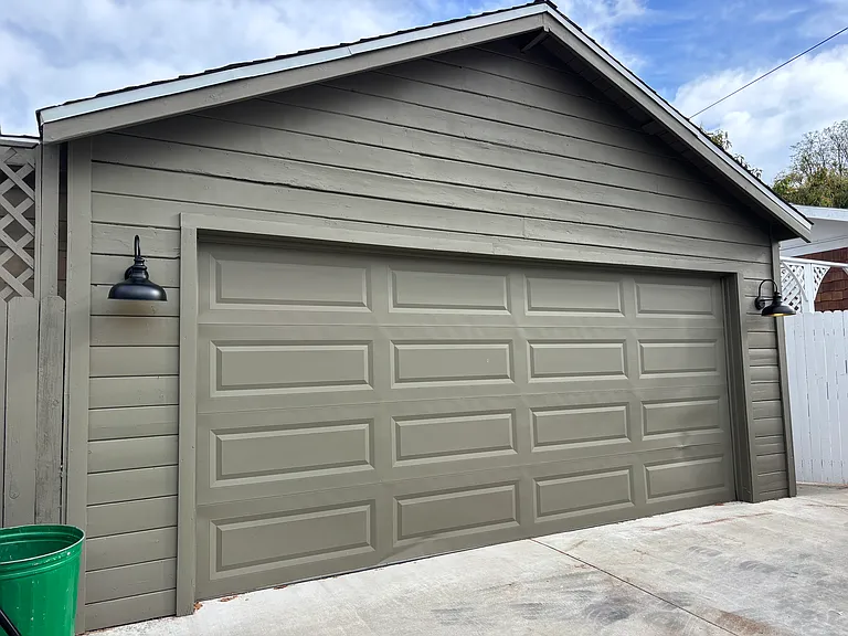 528 E Palmyra Ave — Photo 15