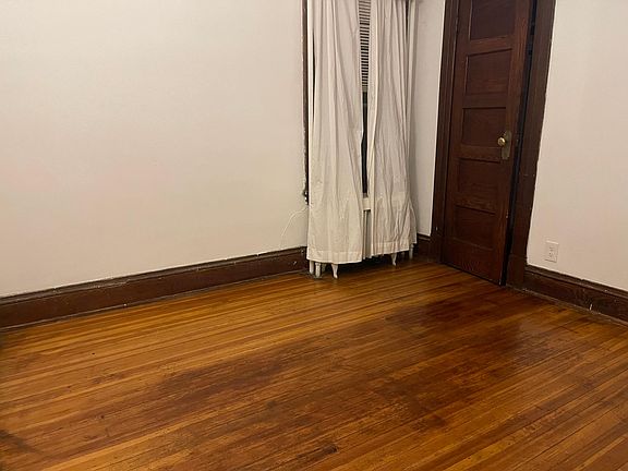 5th image of 360 Quail St #1