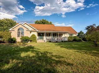 10622 Hickory Ridge Rd, Murphysboro, IL 62966