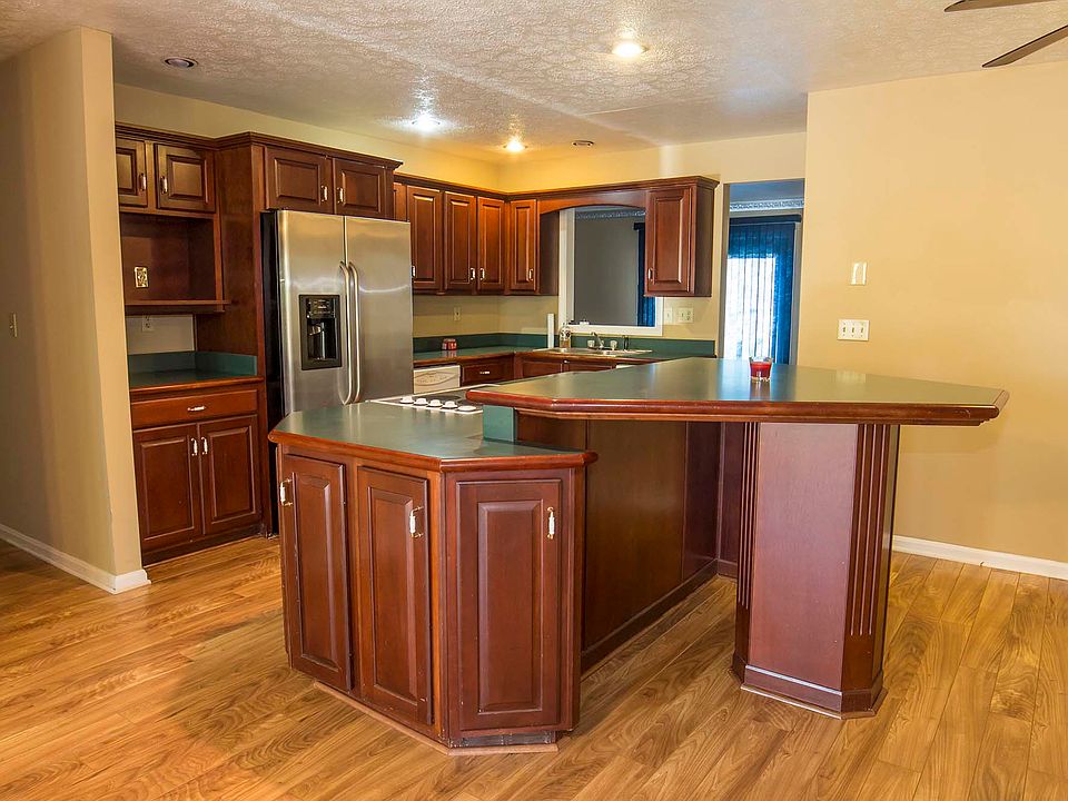 1st image of 2914 Butler Ct