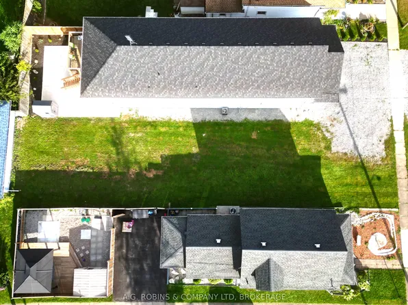 44 Chestnut St, Pt Colborne, ON L3K 1R3