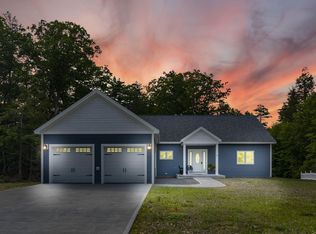 48 Batchelder Rd, Ogunquit, ME 03907