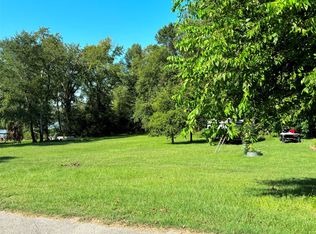 Royal Forest Dr, Frankston, TX 75763