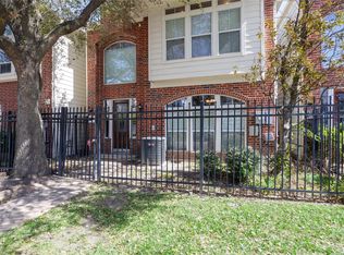 1717 Aden Mist Dr, Houston, TX 77003