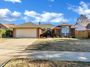 7016 Spring Creek Trl, Watauga, TX 76148