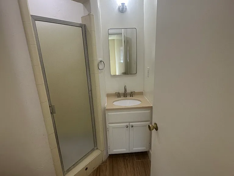2920 W 141st St #5 — Photo 13