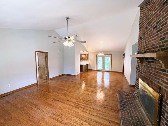 LIVING ROOM TOWARDS BACK DOOR