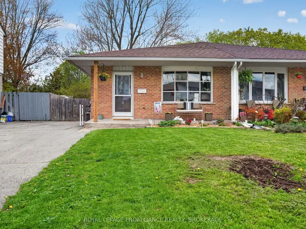 803 Grouse Cres, Kingston, ON K7P 1A1