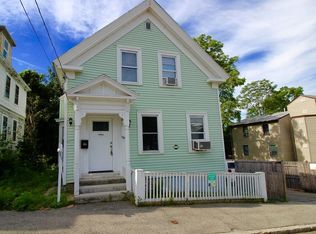 99 3rd St, Lowell, MA 01850