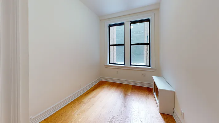 Rented by Bond New York | media 2