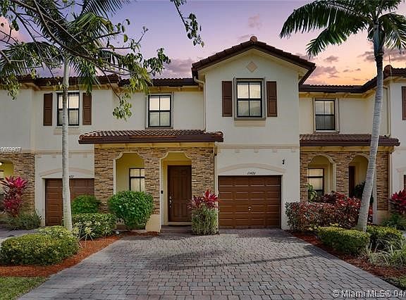 This Home is beautiful at all times of the day.