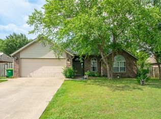 2636 Hilburn Ct, Springdale, AR 72762