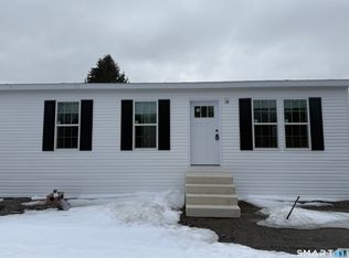 #4, 421 Norwich Westerly Road, North Stonington, CT 06359