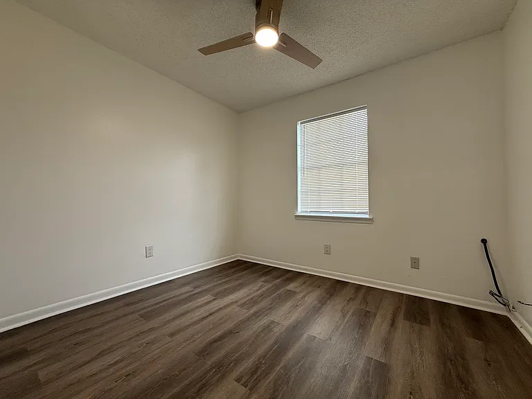 614 N Fairfield Dr — Photo 18