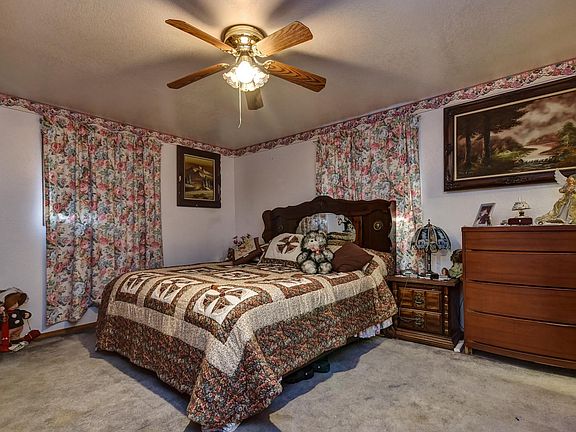 5225 Lawrence 1110-18