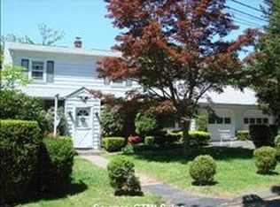 21 N Walnut St, Clinton, MA 01510