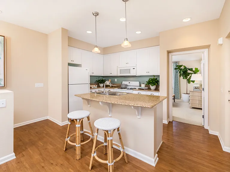 Woodbury Place Apartment Homes — Photo 9