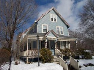 55 Hancock St, Reading, MA 01867