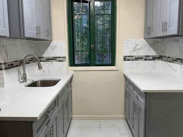 1595 Metropolitan Avenue #3B, Bronx, NY 10462