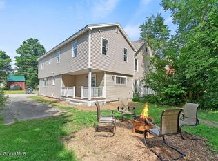 7 1st St, Hoosick Falls, NY 12090