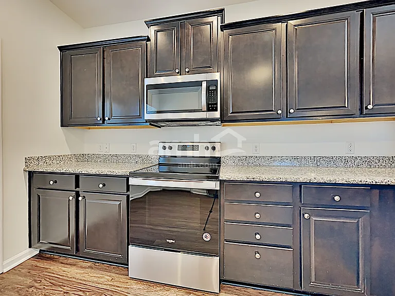 334 Cantley Ct — Photo 3