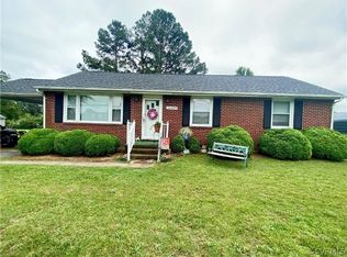 24525 Cox Rd, Petersburg, VA 23803
