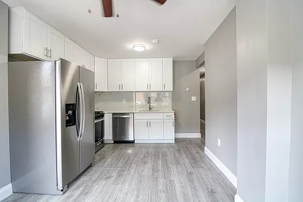 Rented by OOAKB&F INC | media 25