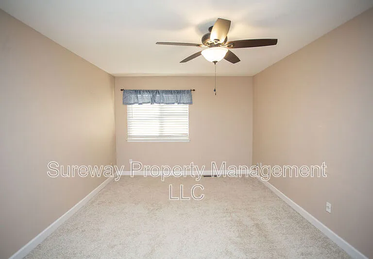 7 Curry Ct — Photo 31