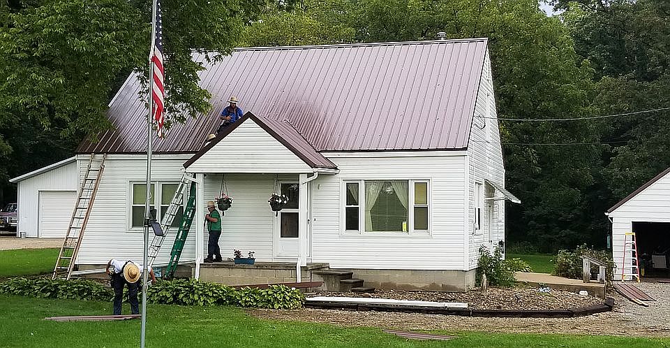 2nd image of 2761 Deere Rd