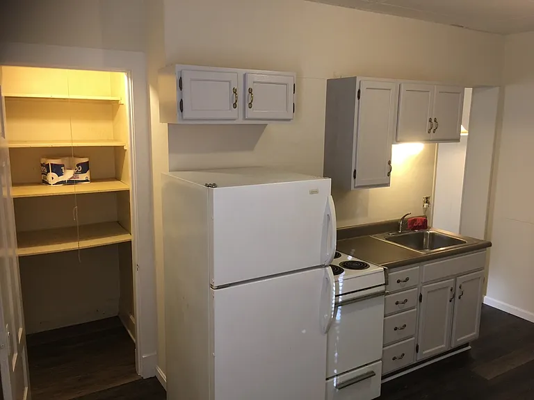 1805 Greenup St #1R — Photo 5
