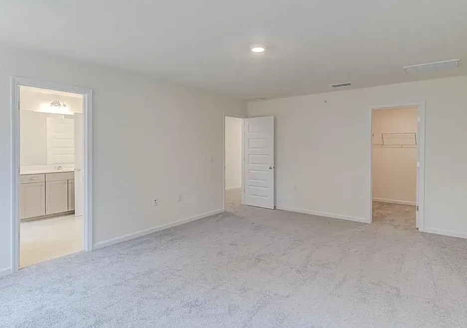 1138 Grenshaw Dr — Photo 1