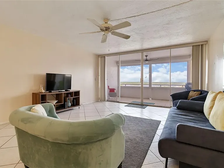 17920 Gulf Blvd #1401 — Photo 25