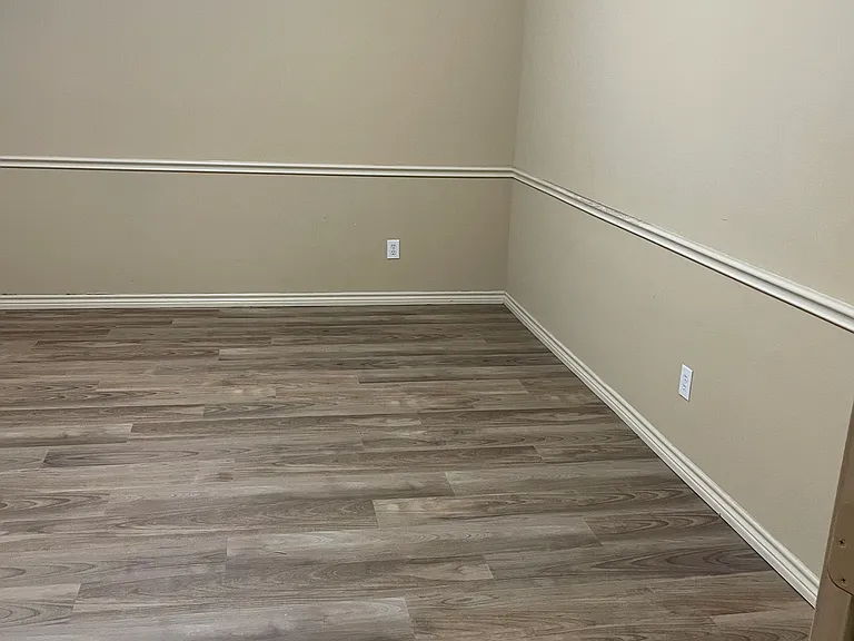 817 Graystone Dr — Photo 3