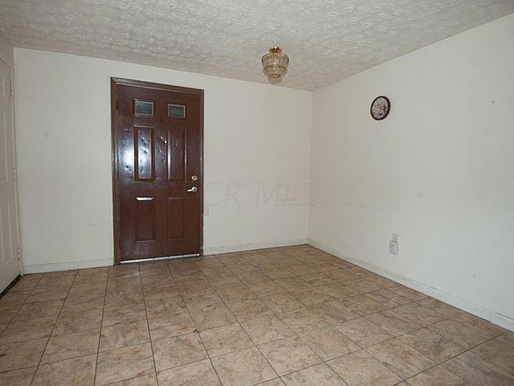 5th image of 2251 Majestic Dr W