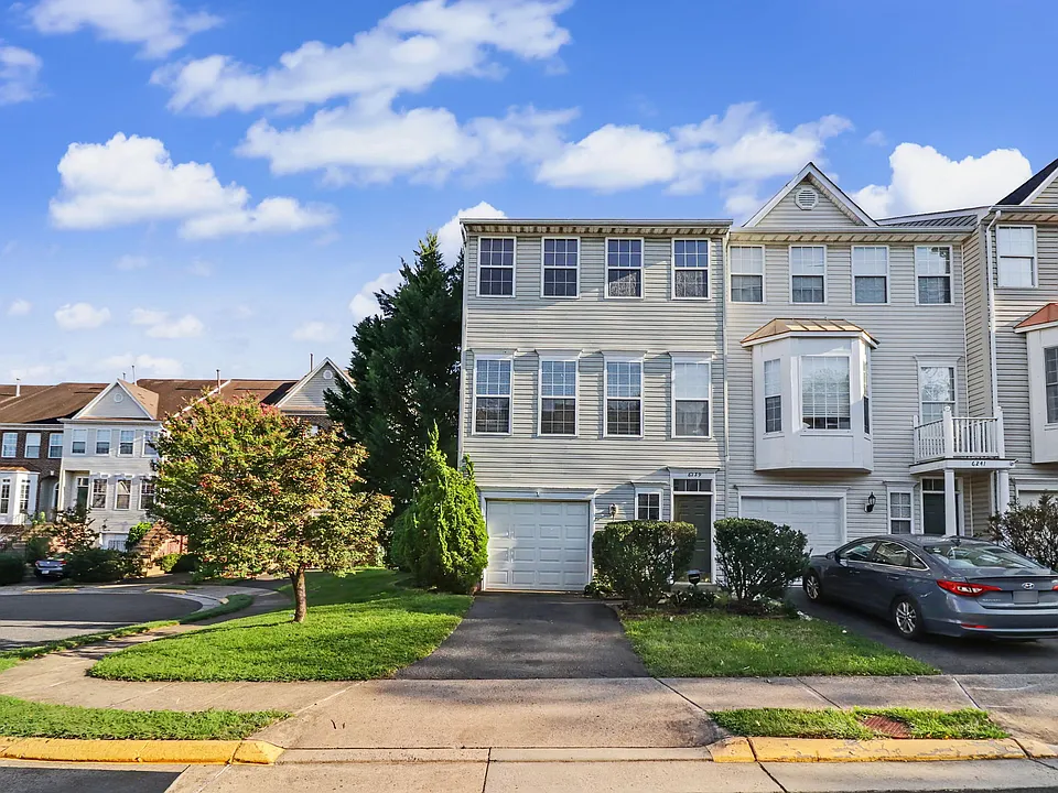 6239 Frosty Winter Ct