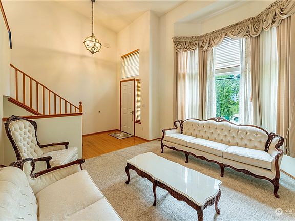2nd image of 3316 127th Avenue NE