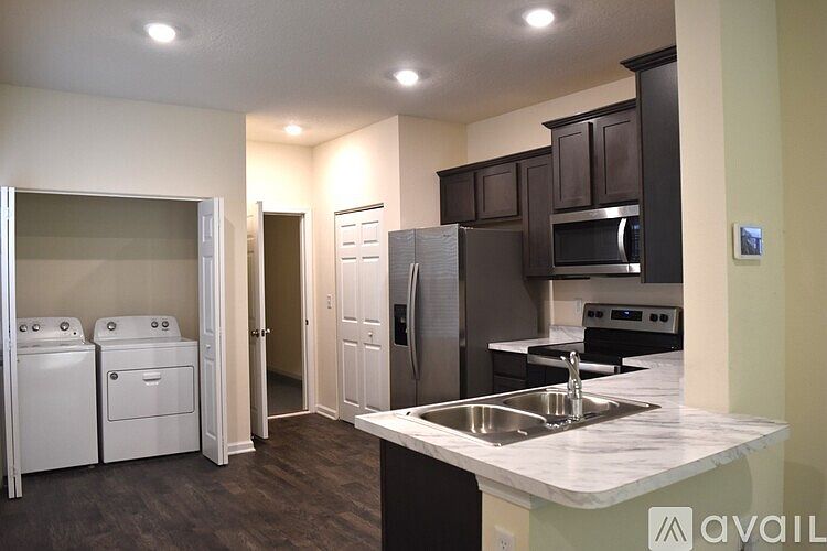 1st image of 59 Scotch Pebble Dr #59