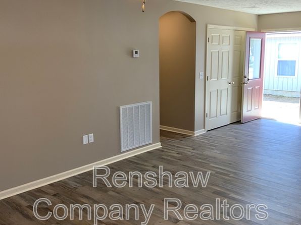 126 1st Ave, Dyersburg, TN 38024