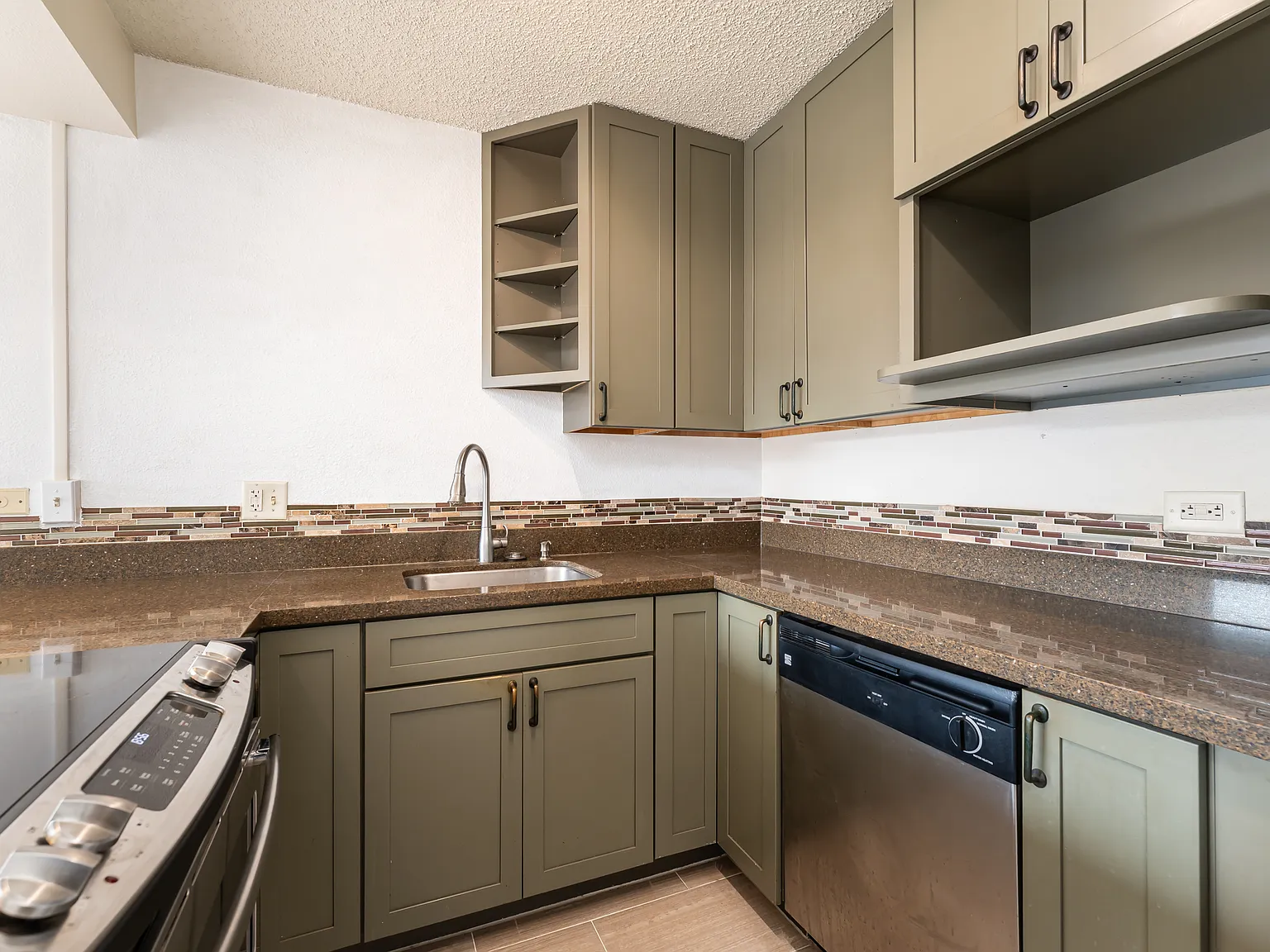 1 bed, 648 sqft, $2,550 — Photo 3