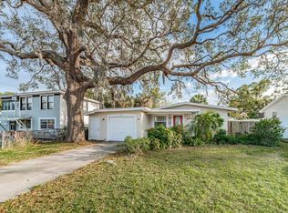 630 Cypress St, Tarpon Springs, FL 34689