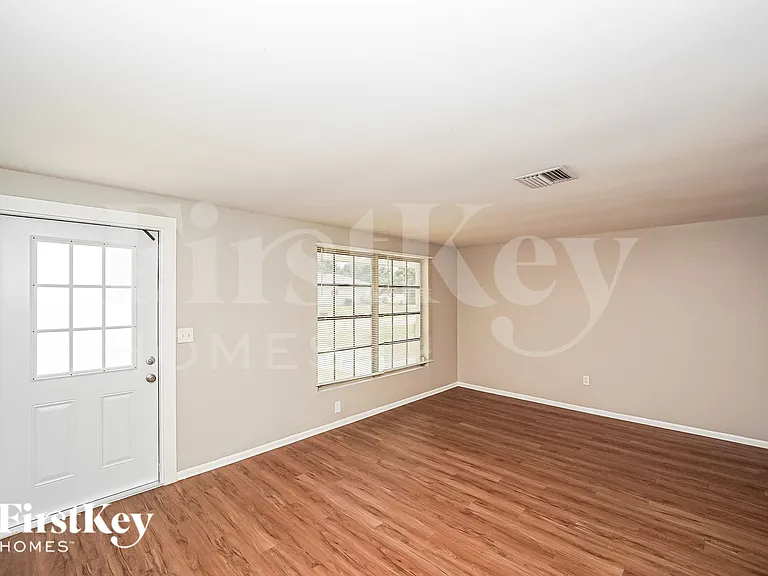 18336 Twilite Ave — Photo 3