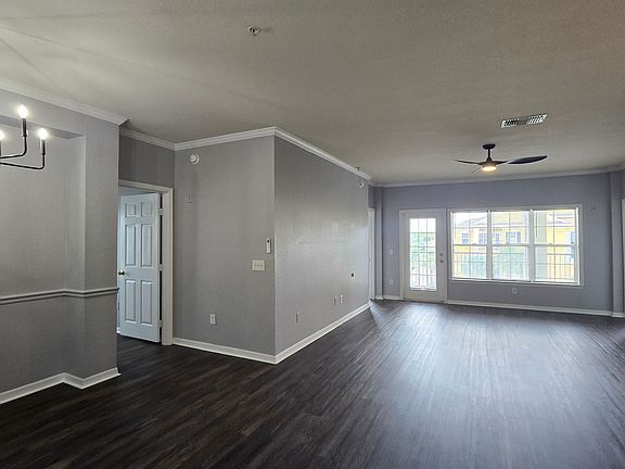 5th image of 3701 Conroy Rd APT 1835