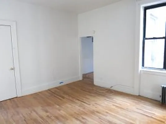 Rented by Bohemia Realty Group | media 17