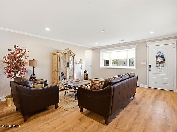 3rd image of 54 Liberta Drive