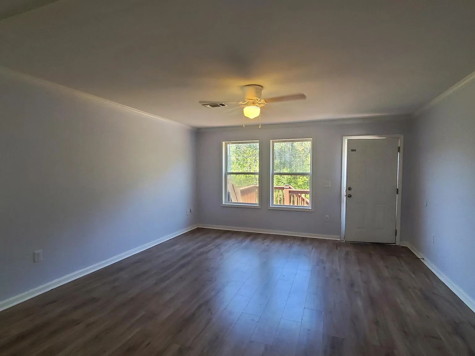 3 bed, 2.0 bath, 1140 sqft, $1,400 — Photo 4