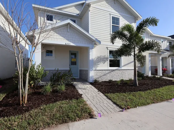 8221 Seaflower Pkwy, Bradenton, FL 34210