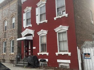 403 1st St, Troy, NY 12180