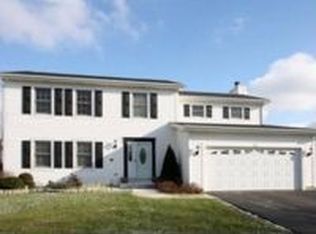 940 Thornewood Ln, Algonquin, IL