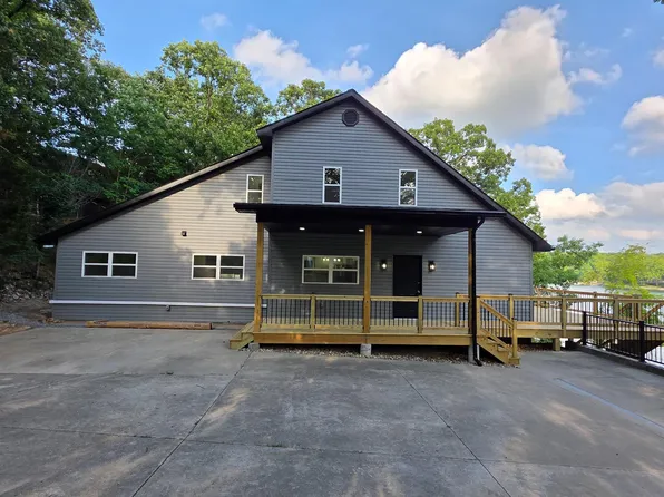 12185 Pebble Point Rd, Marion, IL 62959