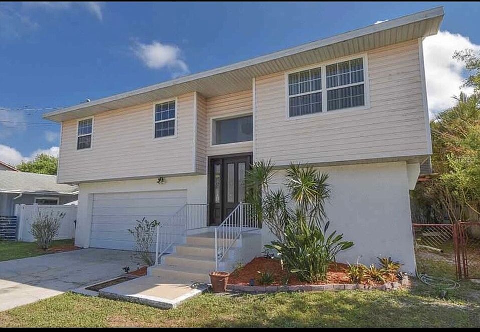 1st image of 330 Crosswinds Dr